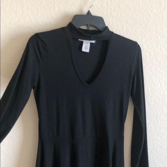 Black dress - Picture 2 of 2